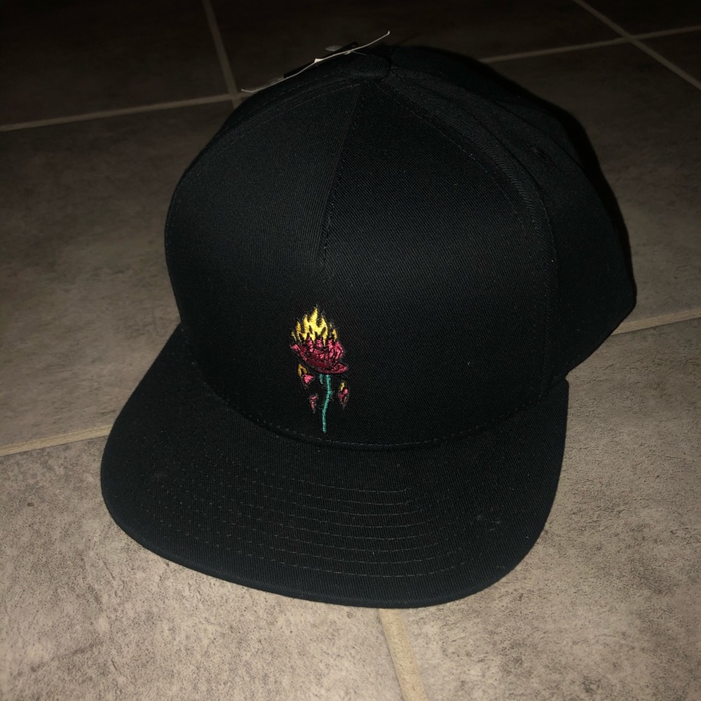 NEW Vans Flaming Rose Bragg Snapback Hat Black